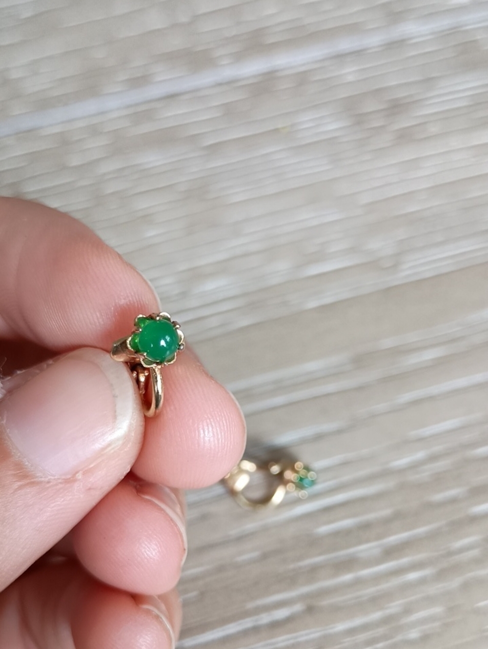 Vintage Emerald Clip-on Earrings